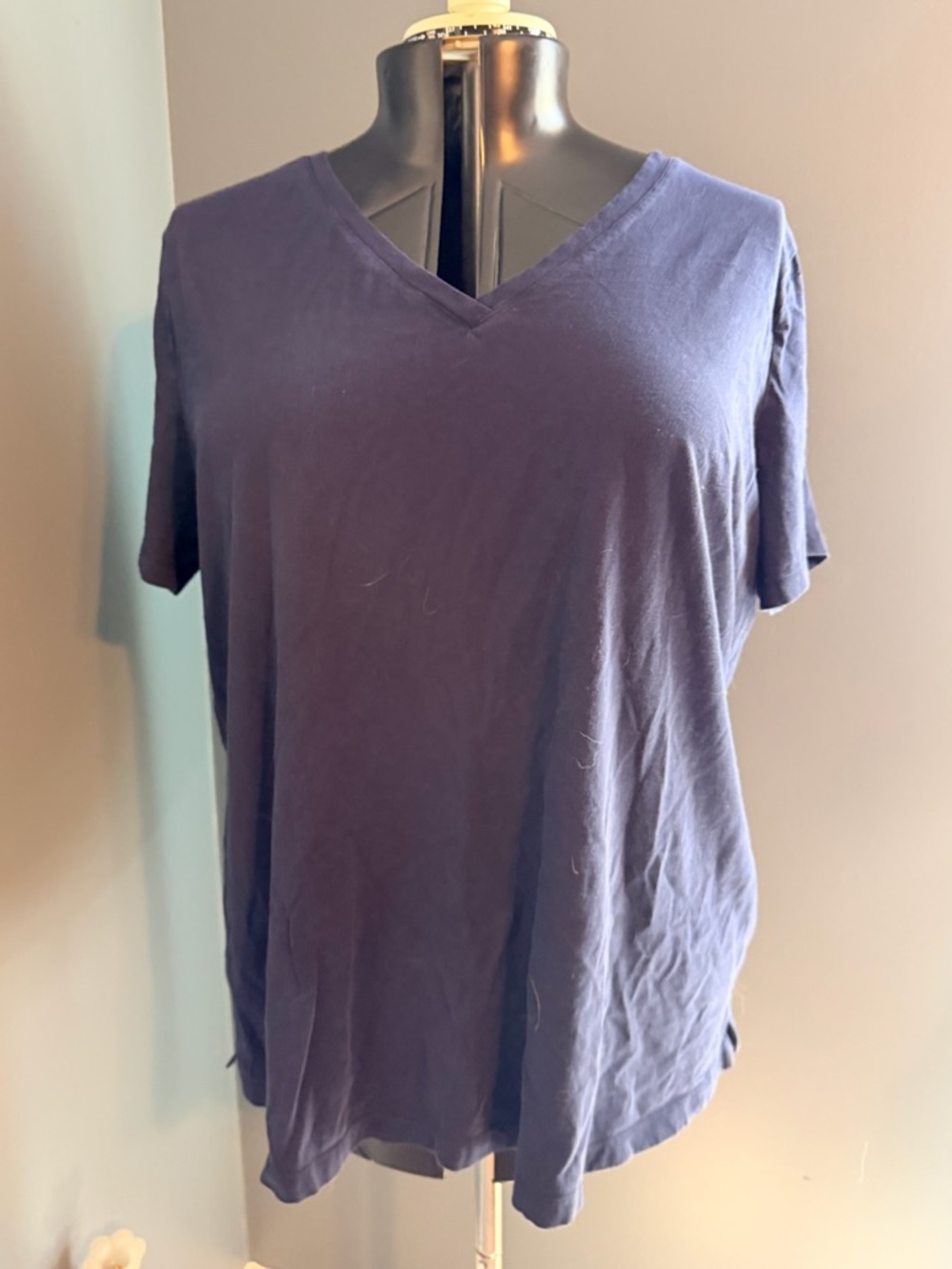 Ava & Viv Navy V-Neck Short Sleeve Tee